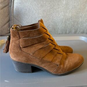 American Rag Booties (5.5)